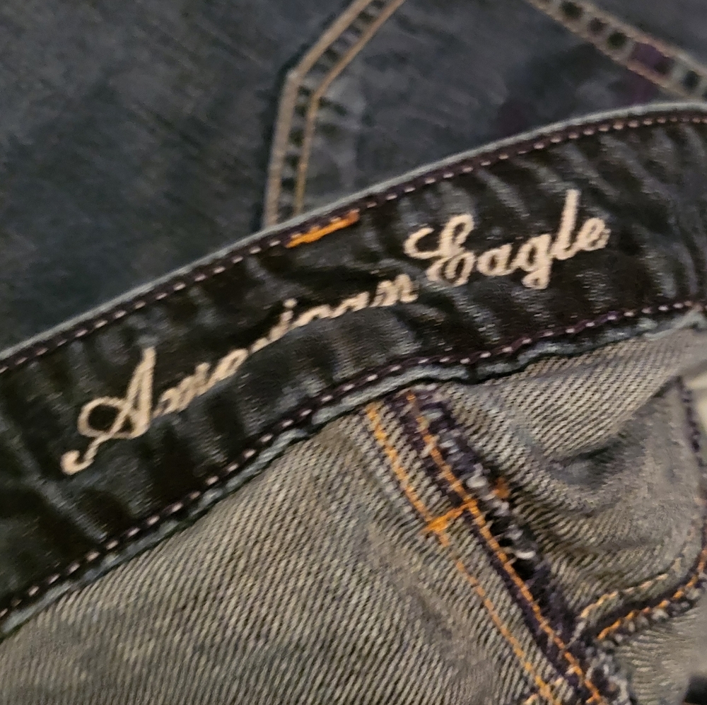 AMERICAN EAGLE JEAN' SHORTS SIZE 16. - Picture 7 of 9
